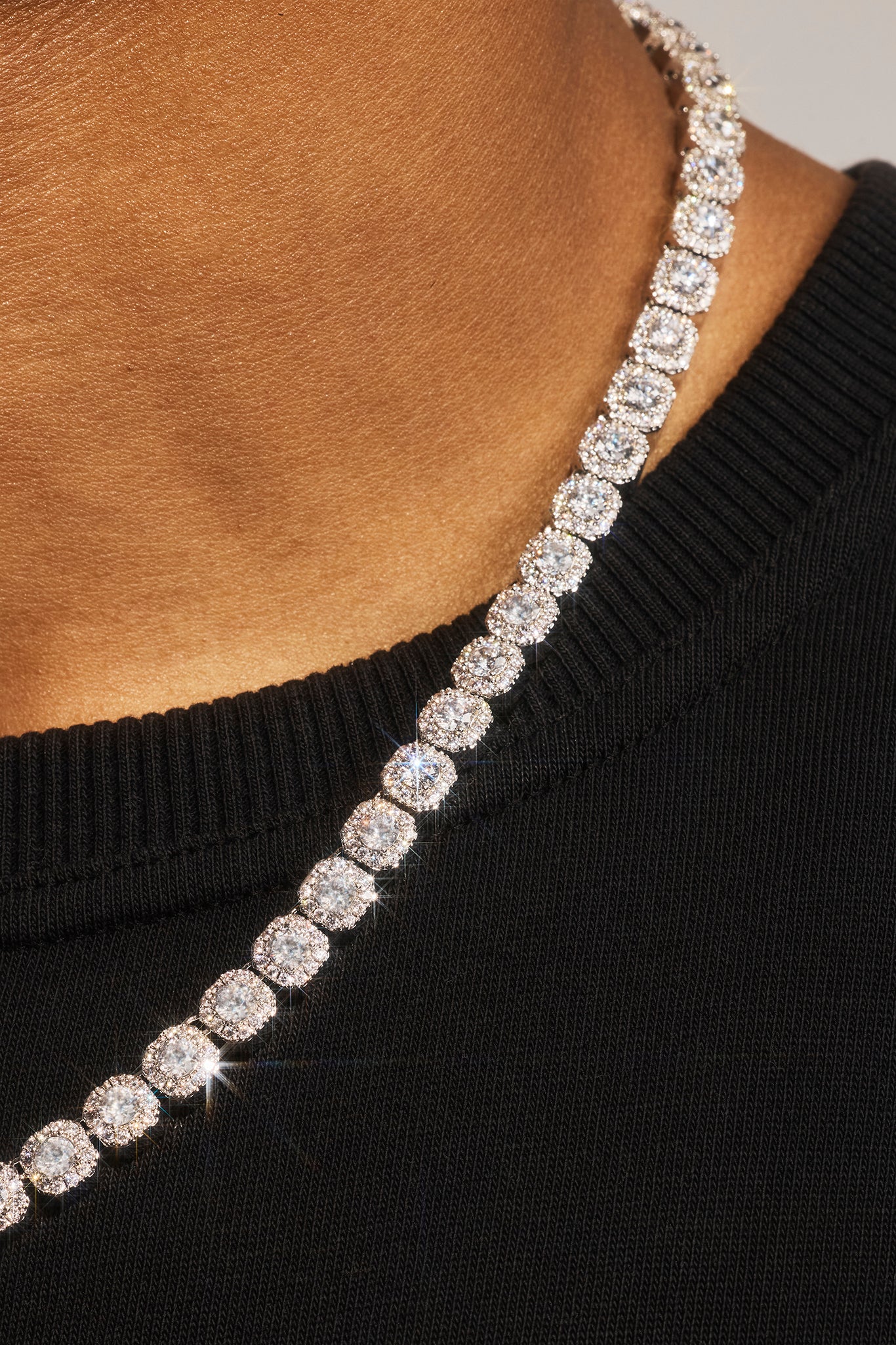 Clustered Tennis Bracelet & Chain - 7mm - White
