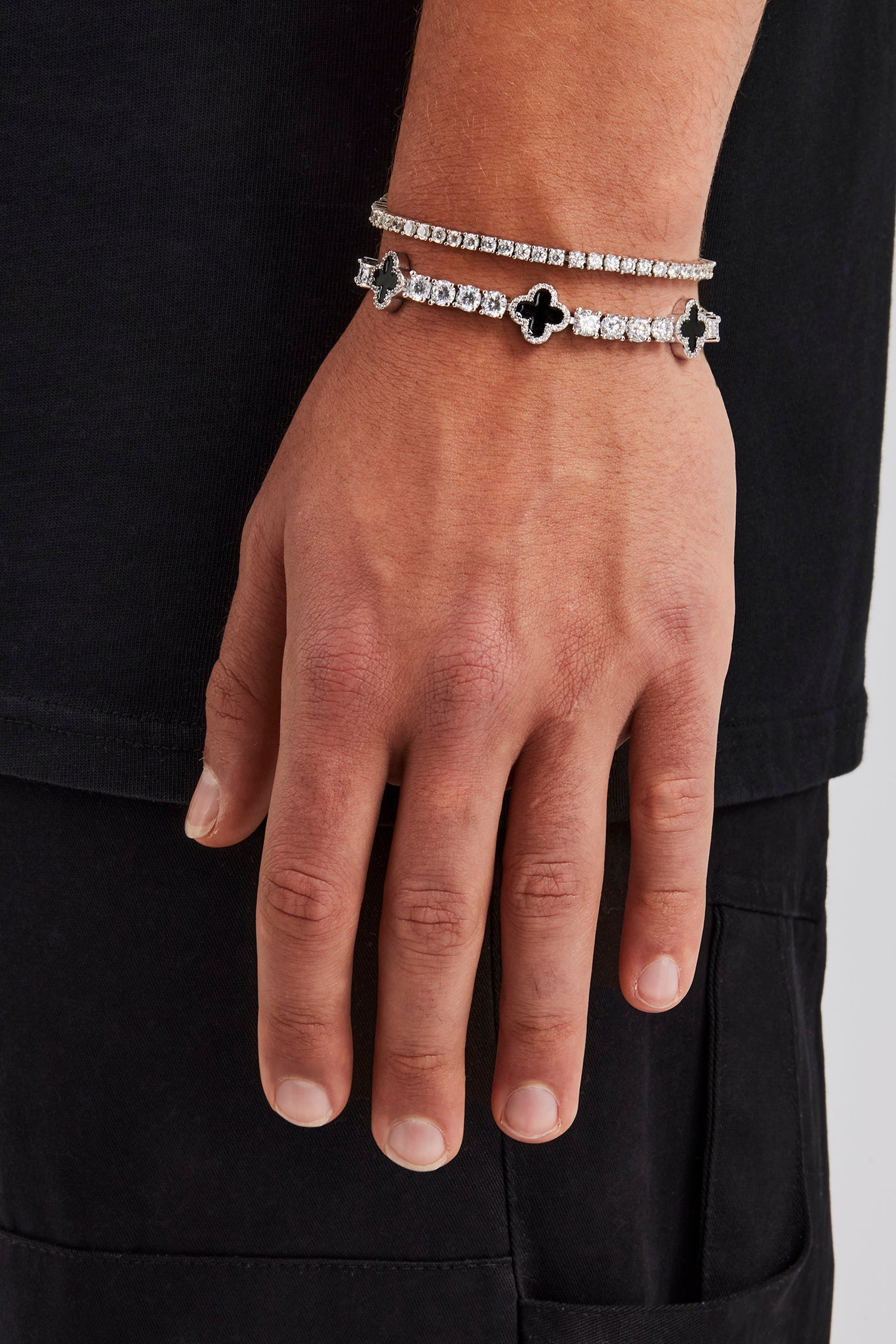 5 mm schwarzes Motiv-Tennisarmband &amp; 3 mm Tennisarmband – Weiß