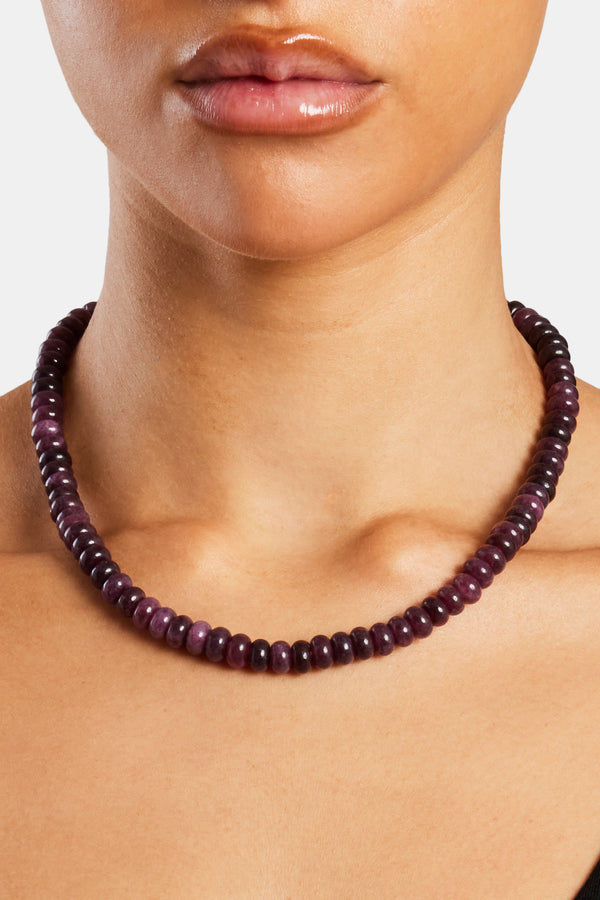 Female model wearing the amethyst bead necklace