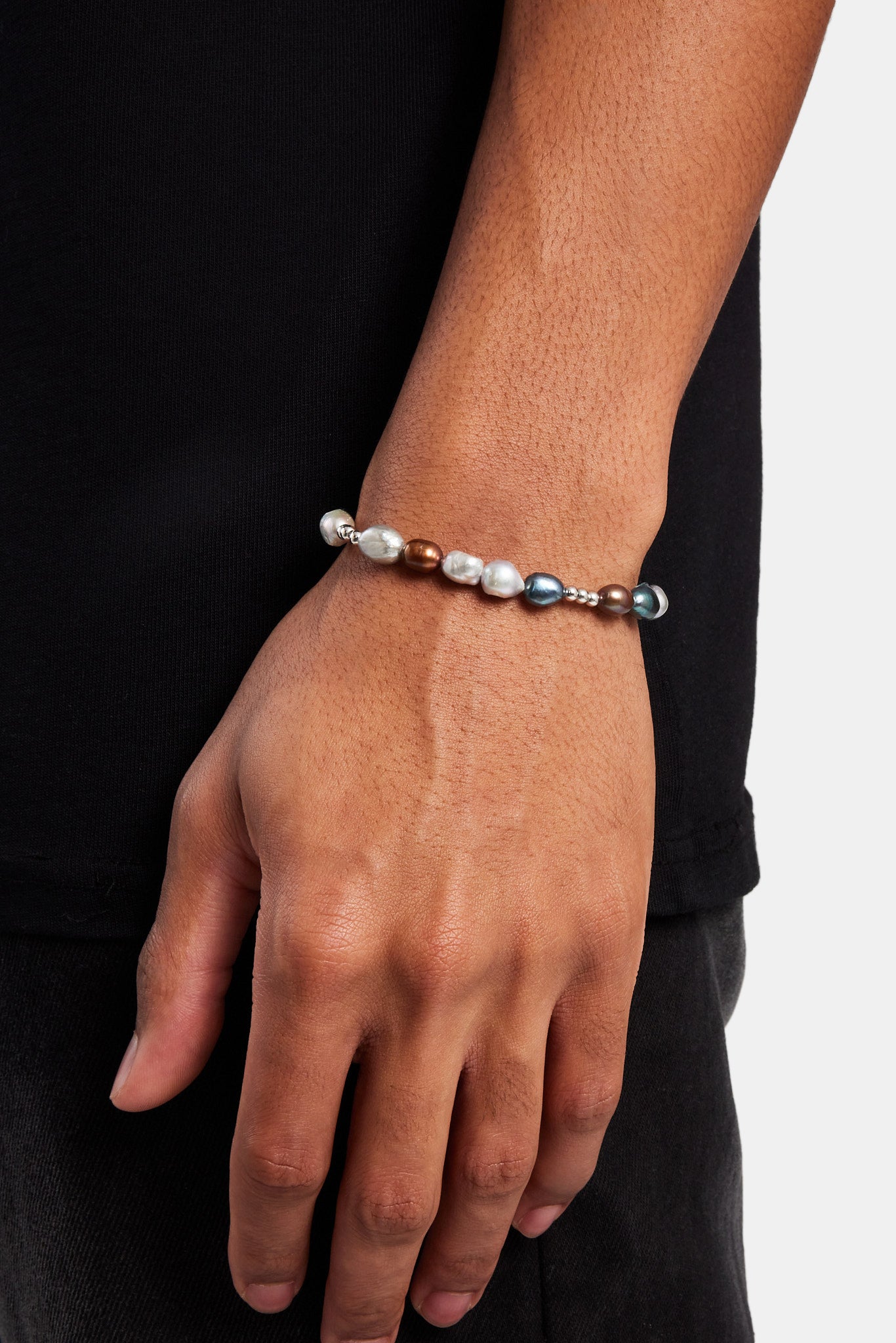 Mehrfarbiges Armband mit barocken Süßwasserperlen - Weiß