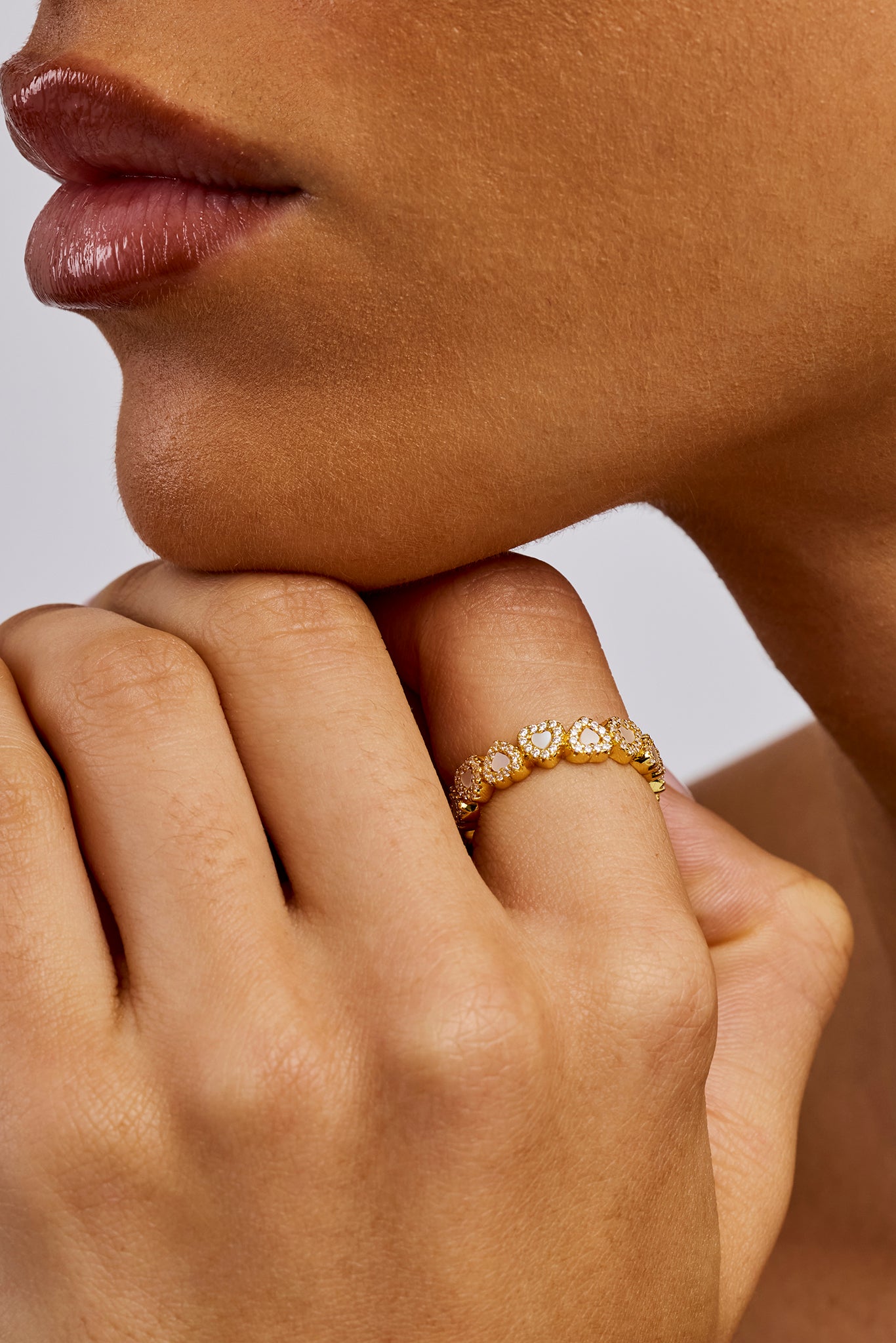 Herzförmiger Ring aus Perlmutt – 5 mm – Gold