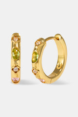 Edelstein- & Motiv-Huggie-Creolen – 15 mm – Gold