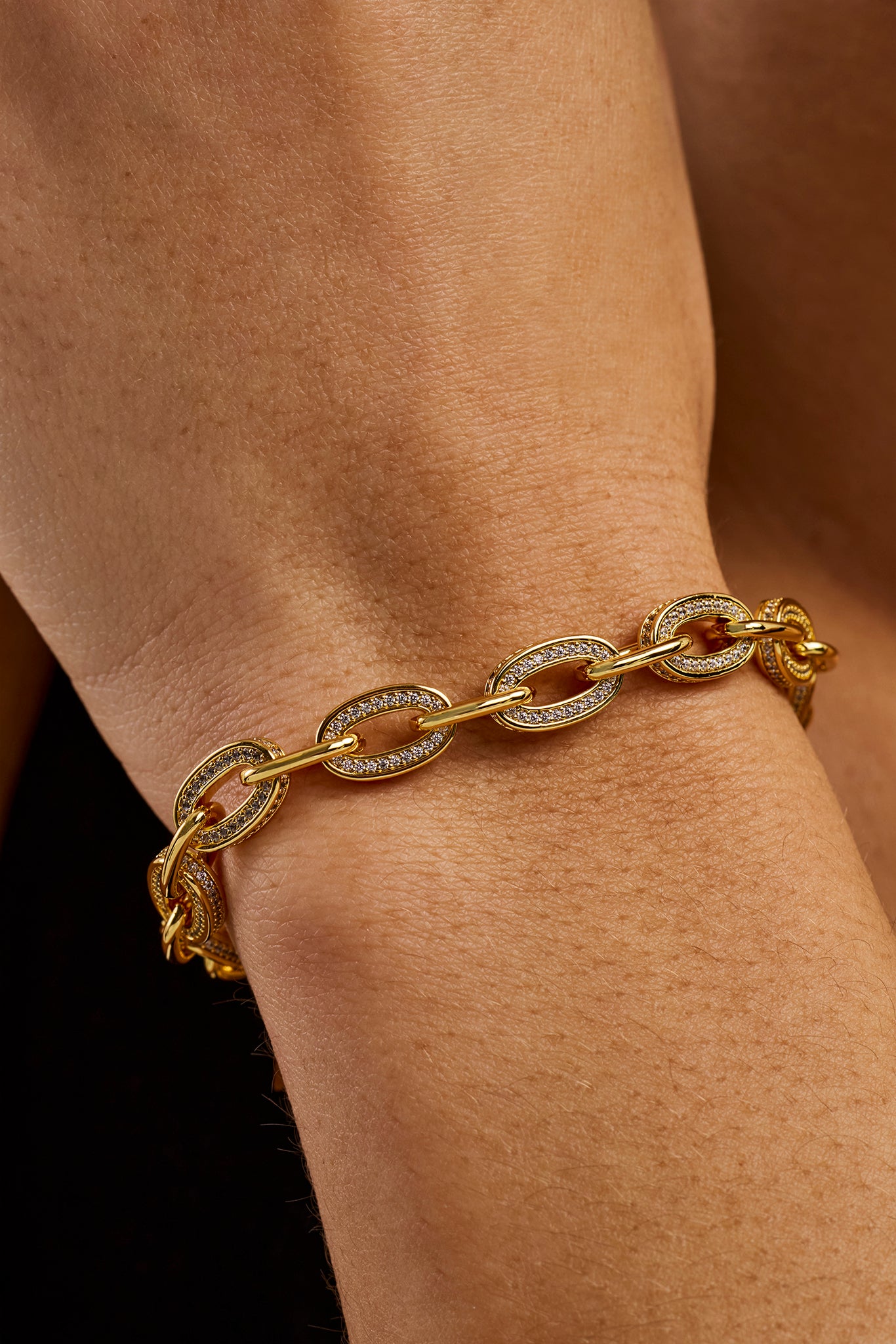 Iced & Polished Link Bracelet - 6mm - Gold