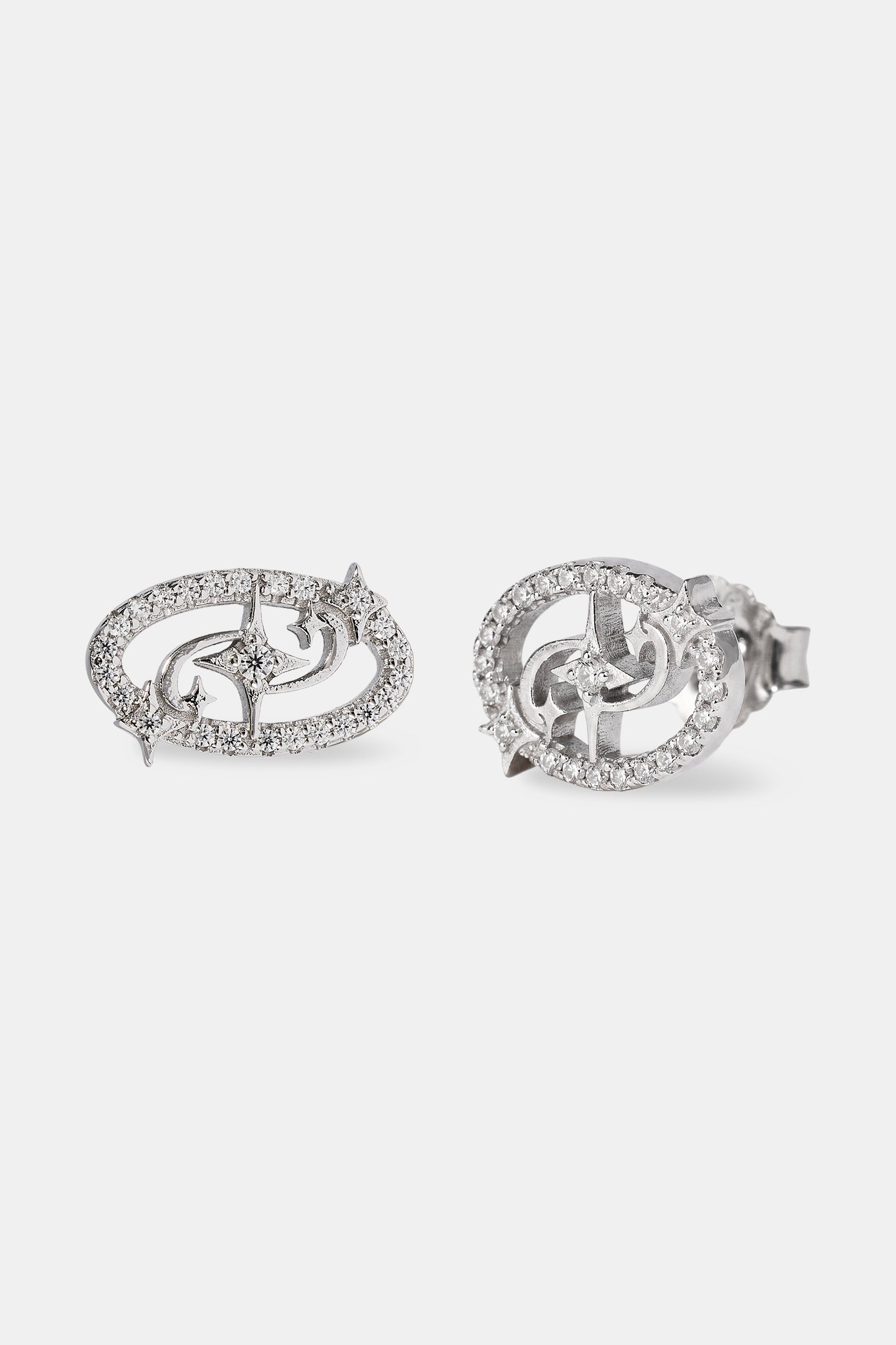 Iced Motif Star Stud Earrings - 7mm - White