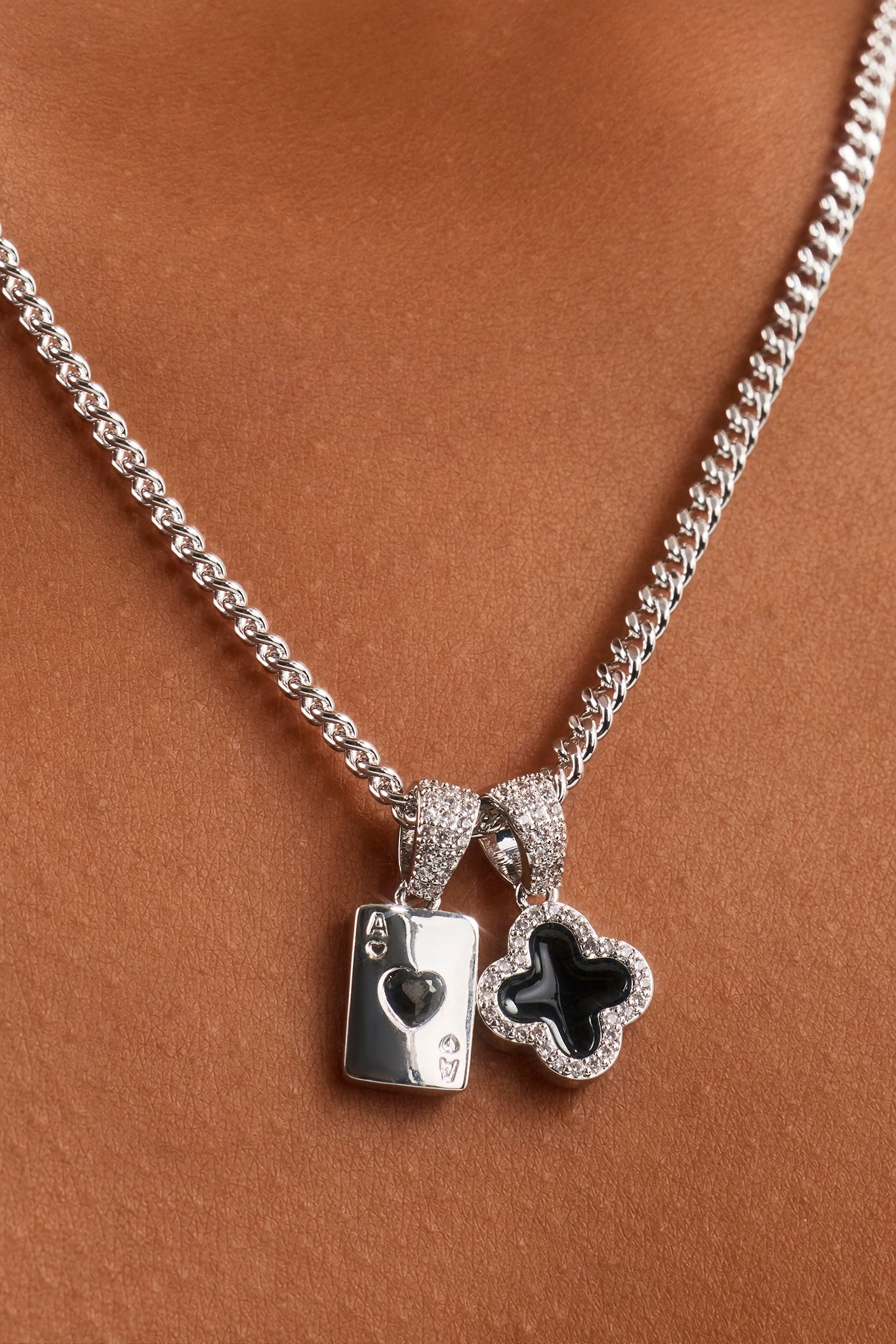 Black Motif & Gem Card Necklace - 10mm - White