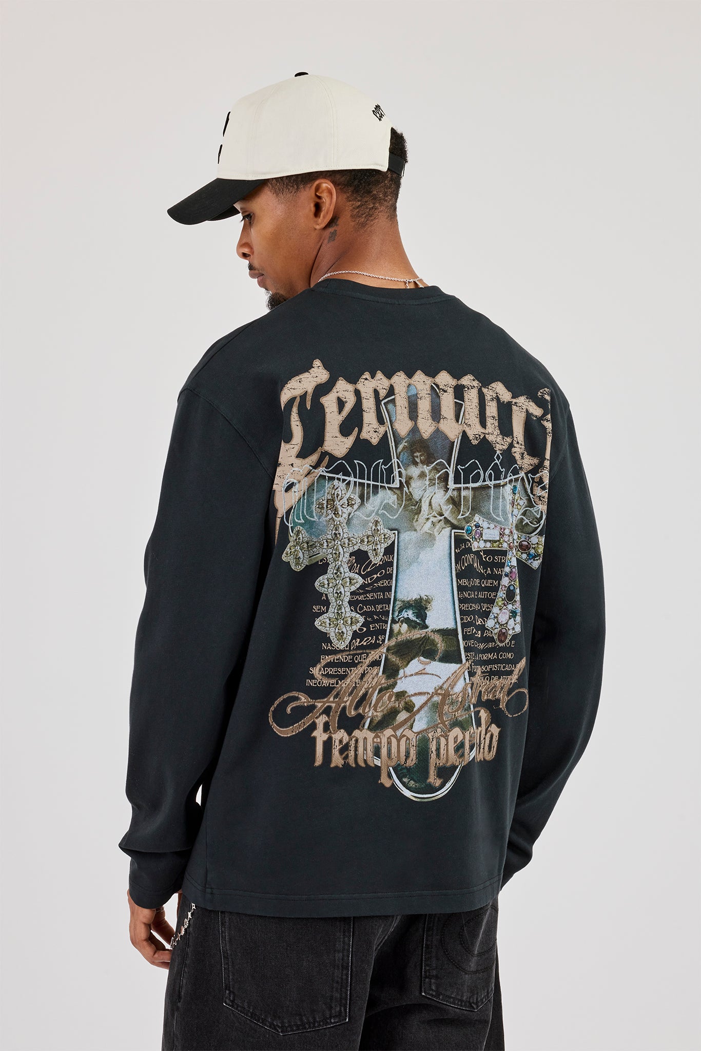 Long Sleeve Multigem Cross T-Shirt - Washed Black