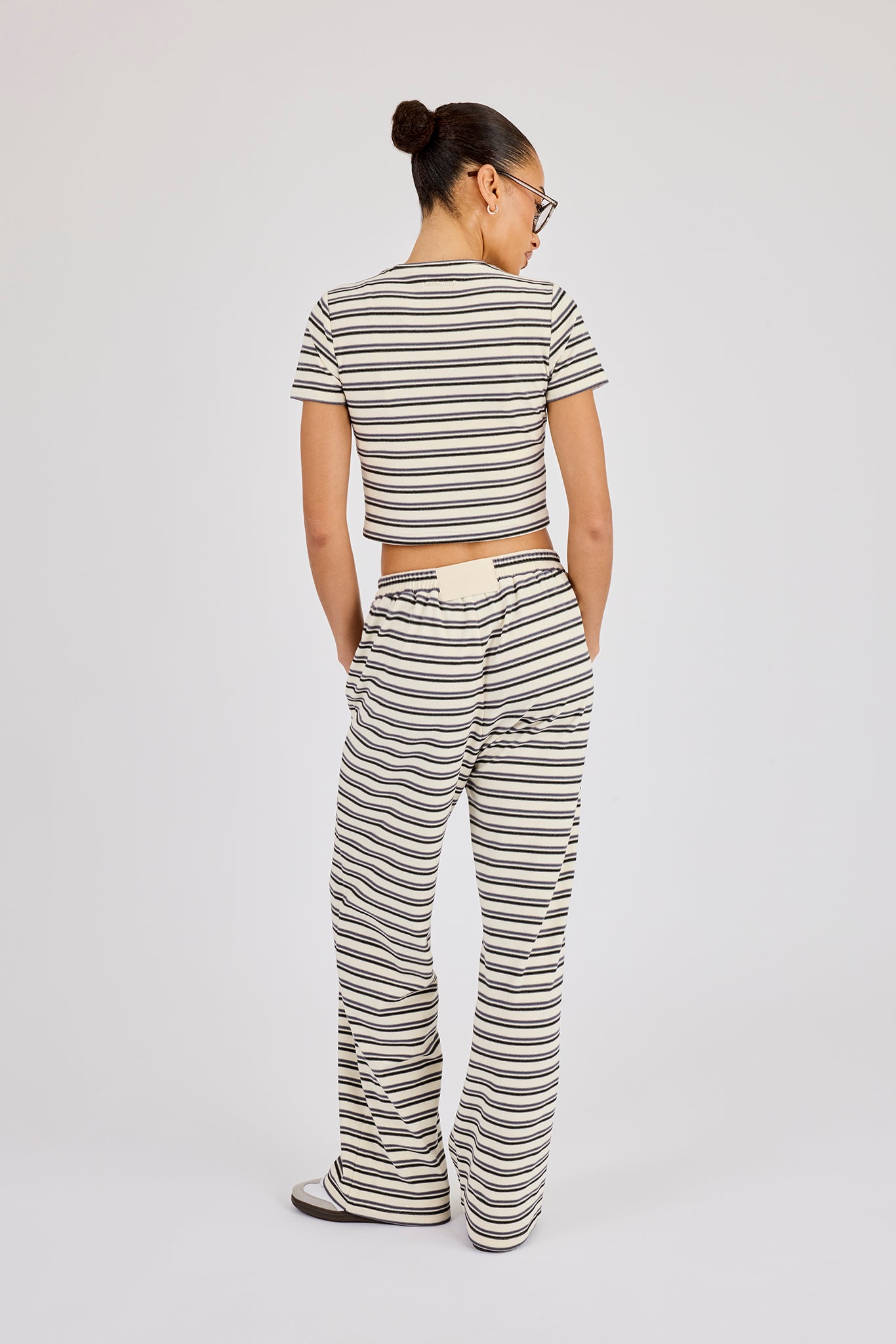 Kurzarm-Top und Hose mit weichem Griff und Doppelstreifen – Blau