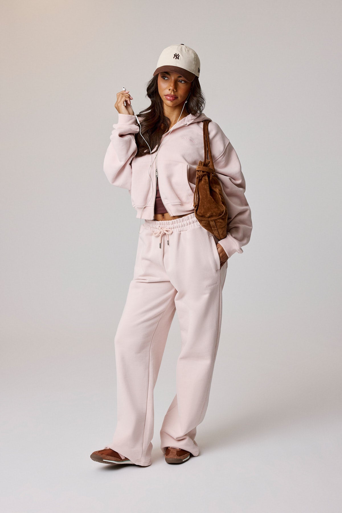 Weit geschnittene Jogginghose – Altrosa