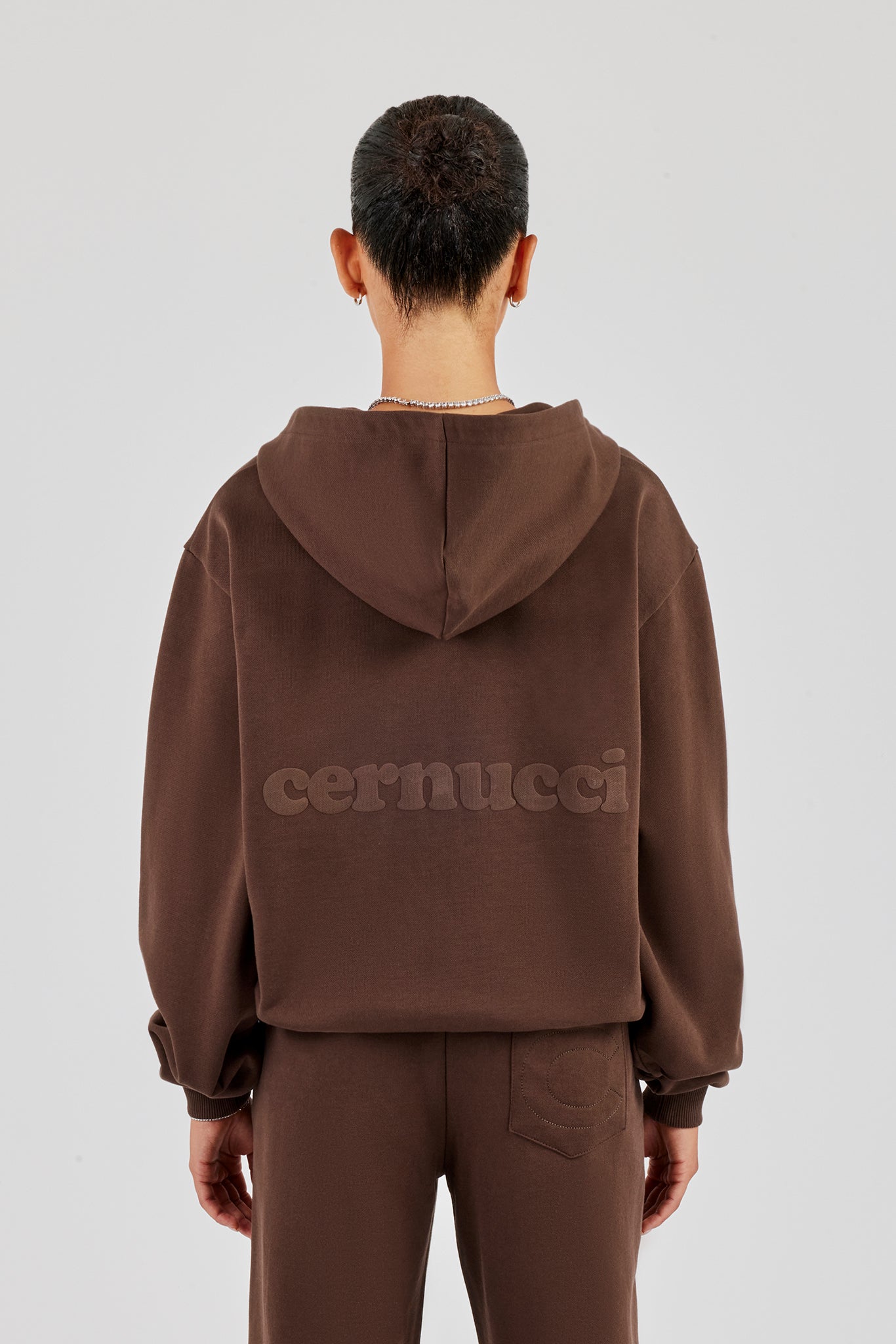 Cernucci Oversize-Kapuzenpullover mit durchgehendem Reißverschluss – Schokolade