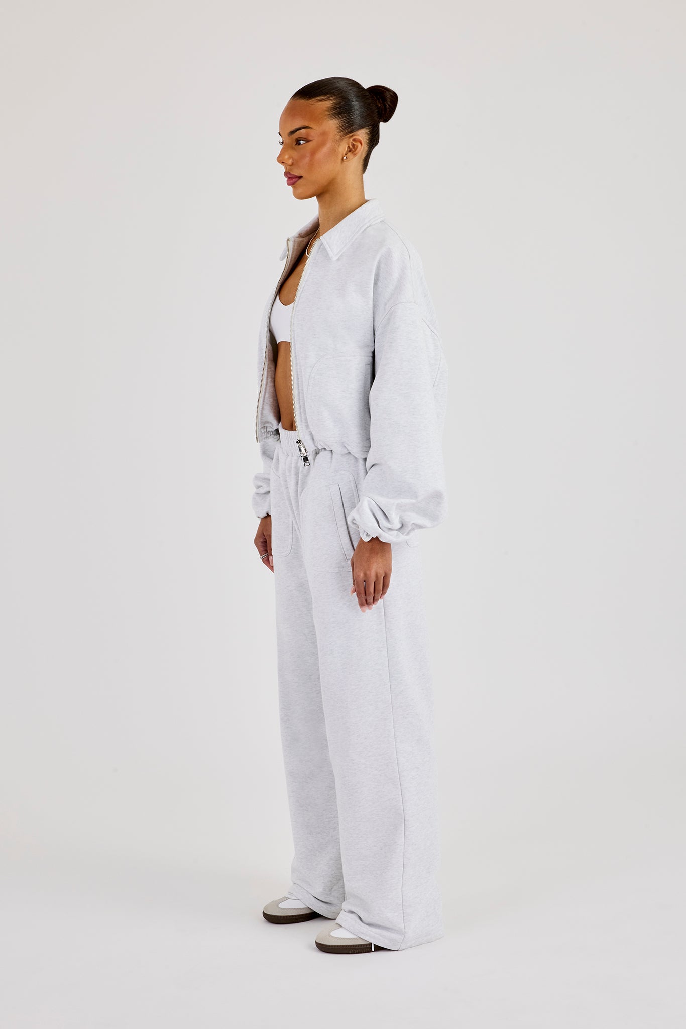 Schwere Jersey-Bomberjacke mit Kragen und Jogginghose mit weitem Bein – Grau meliert