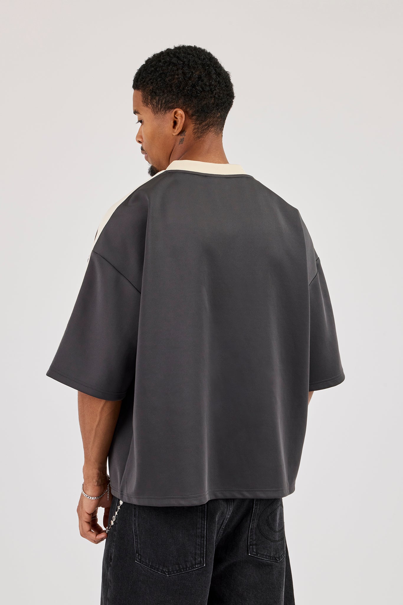 Oversized Cernucci Football Top - Charcoal