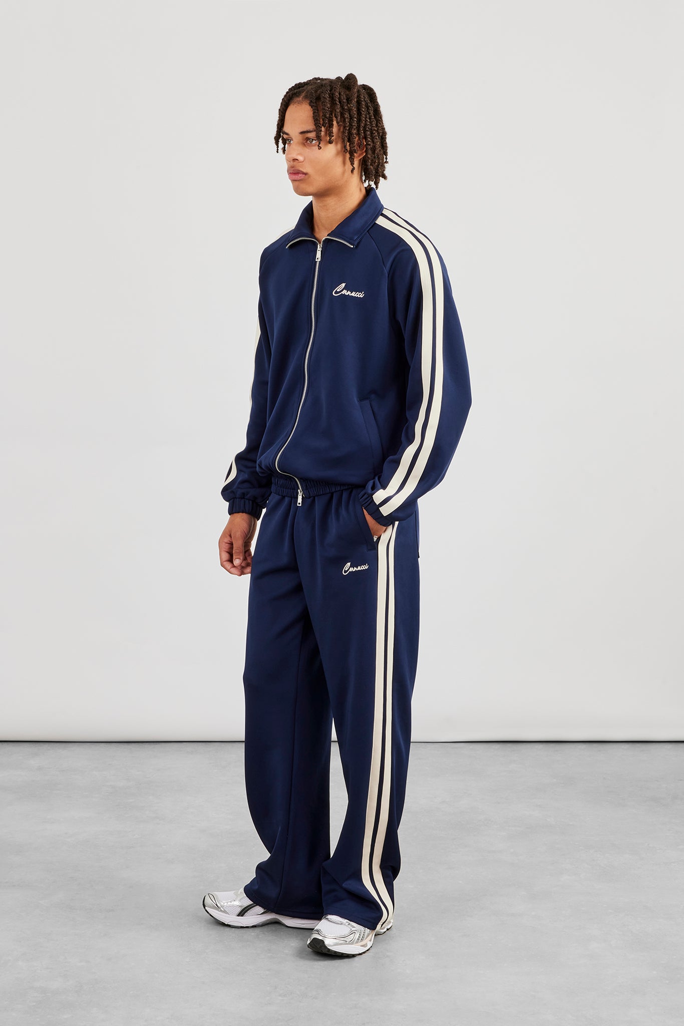 Trainingsjacke mit Taping und lässige Trainingshose – Marineblau 