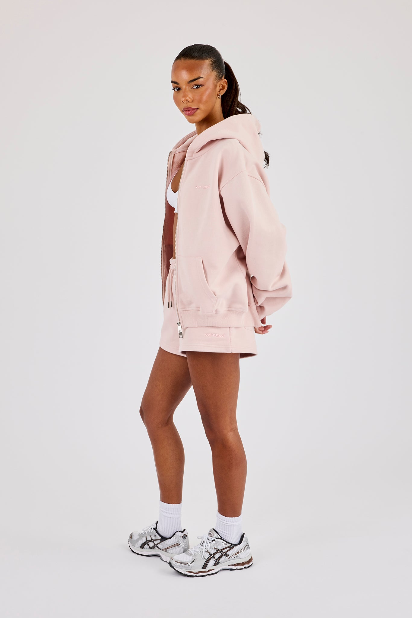 Oversized Zip-Through-Kapuzenpullover & bestickte Shorts – Dusty Pink