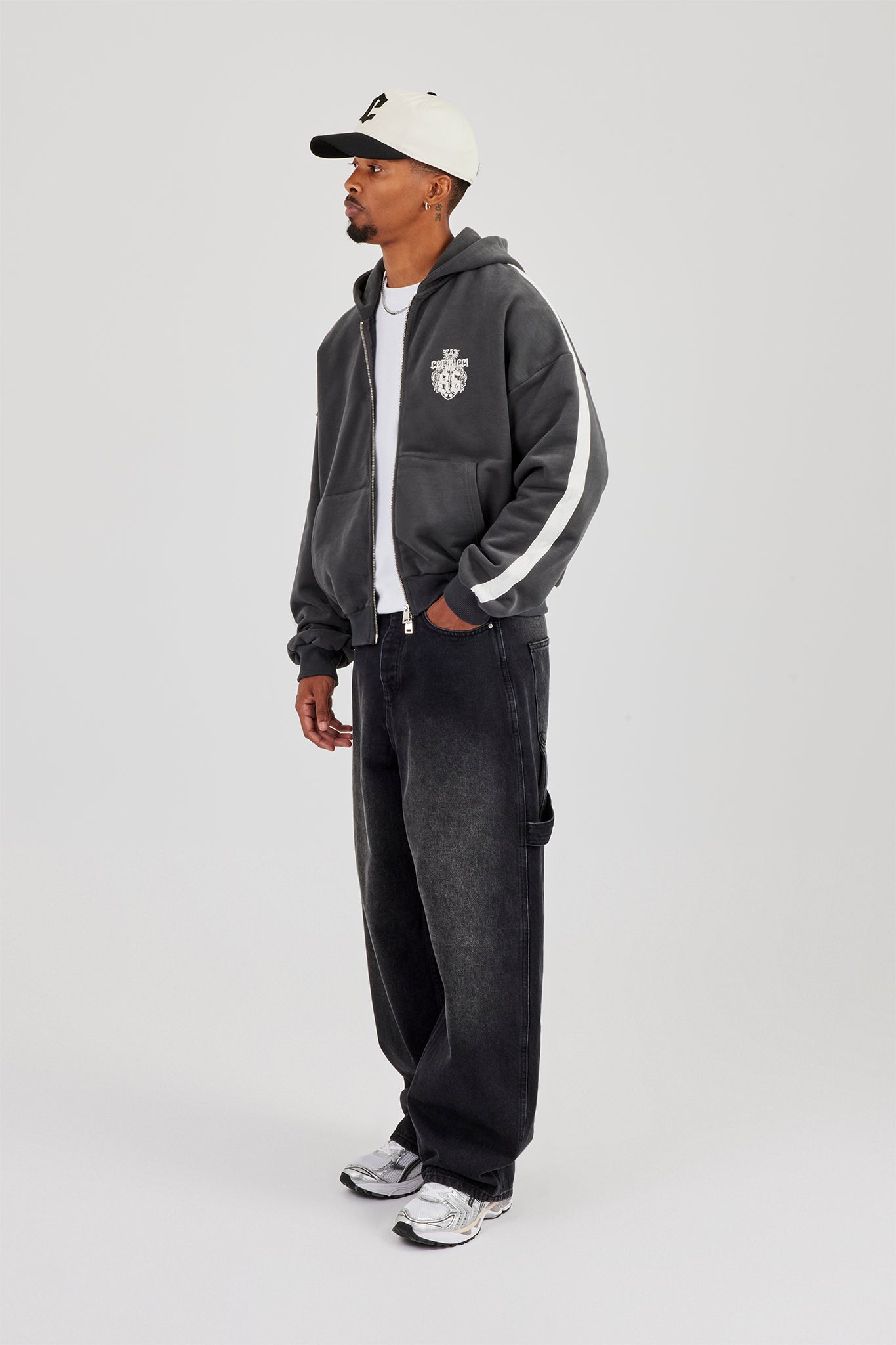 Super Baggy Carpenter Detail Jeans - Washed Black