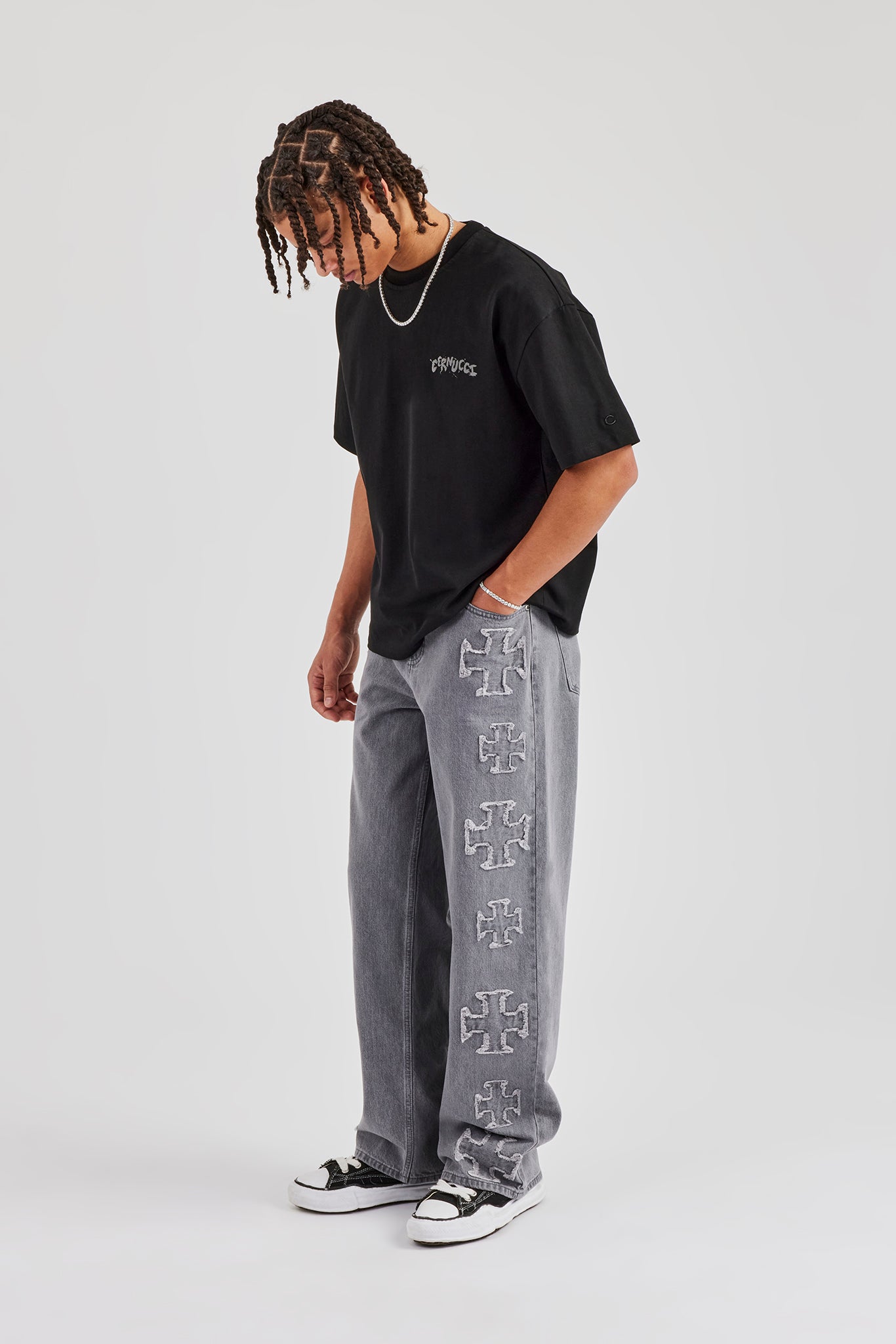 Regular Back Puff Print T-Shirt- Black