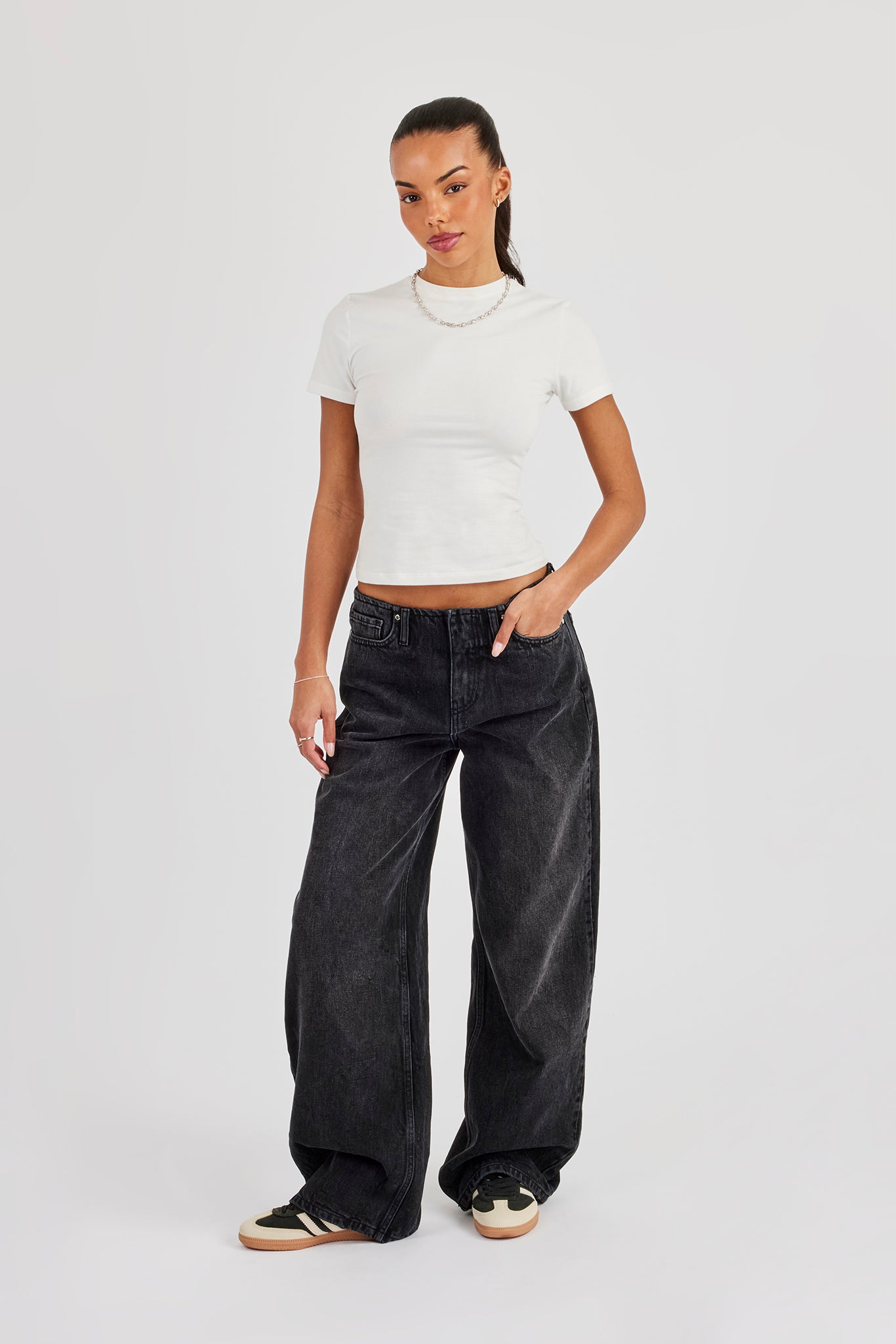 Baggy Low Waistbandless Detail Jean - Washed Black