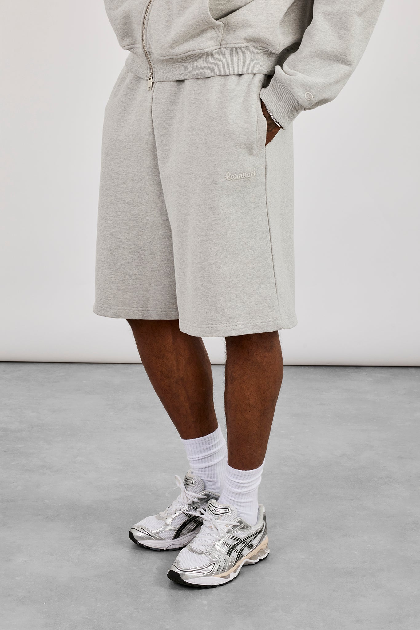 Bestickter Jersey-Jort – Grau meliert