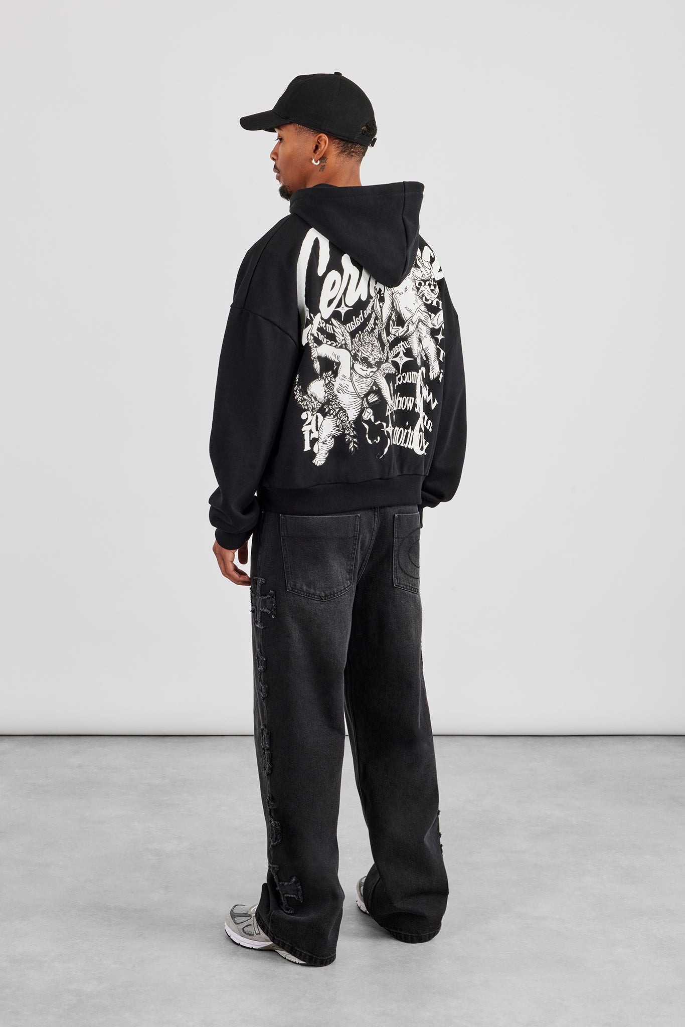 Cernucci Cherub Zip Through Boxy Hoodie - Schwarz