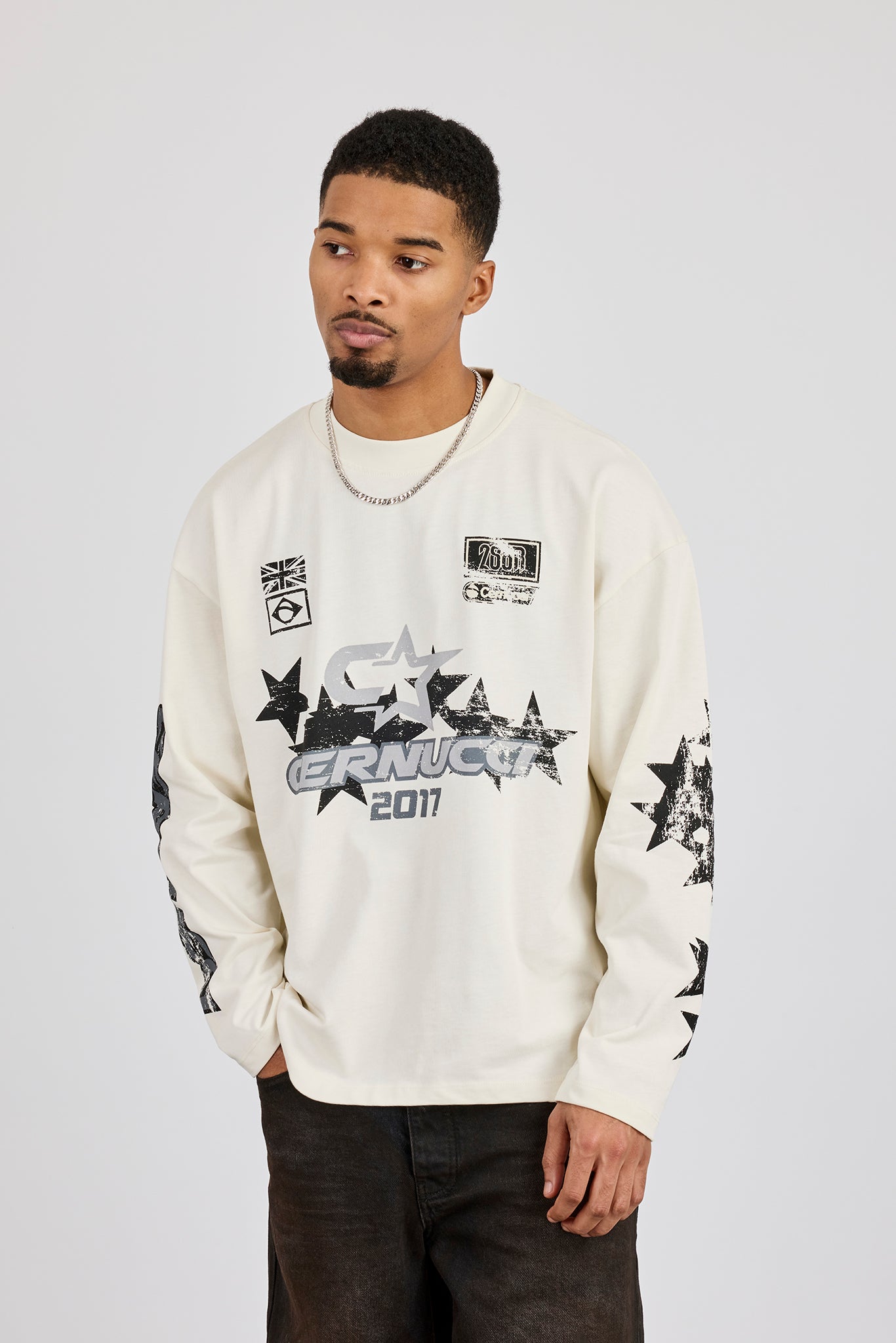 Langärmliges Cernucci 2017 Grafik-T-Shirt – Off-White