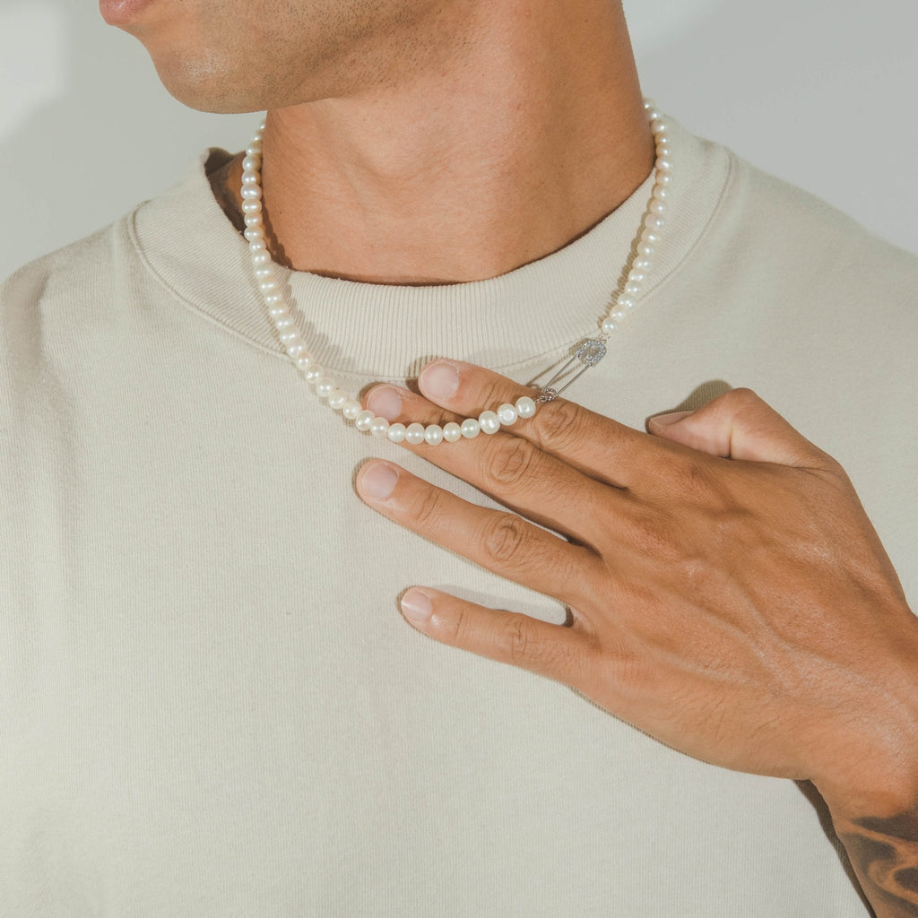 6mm Pearl Clip Necklace Cernucci