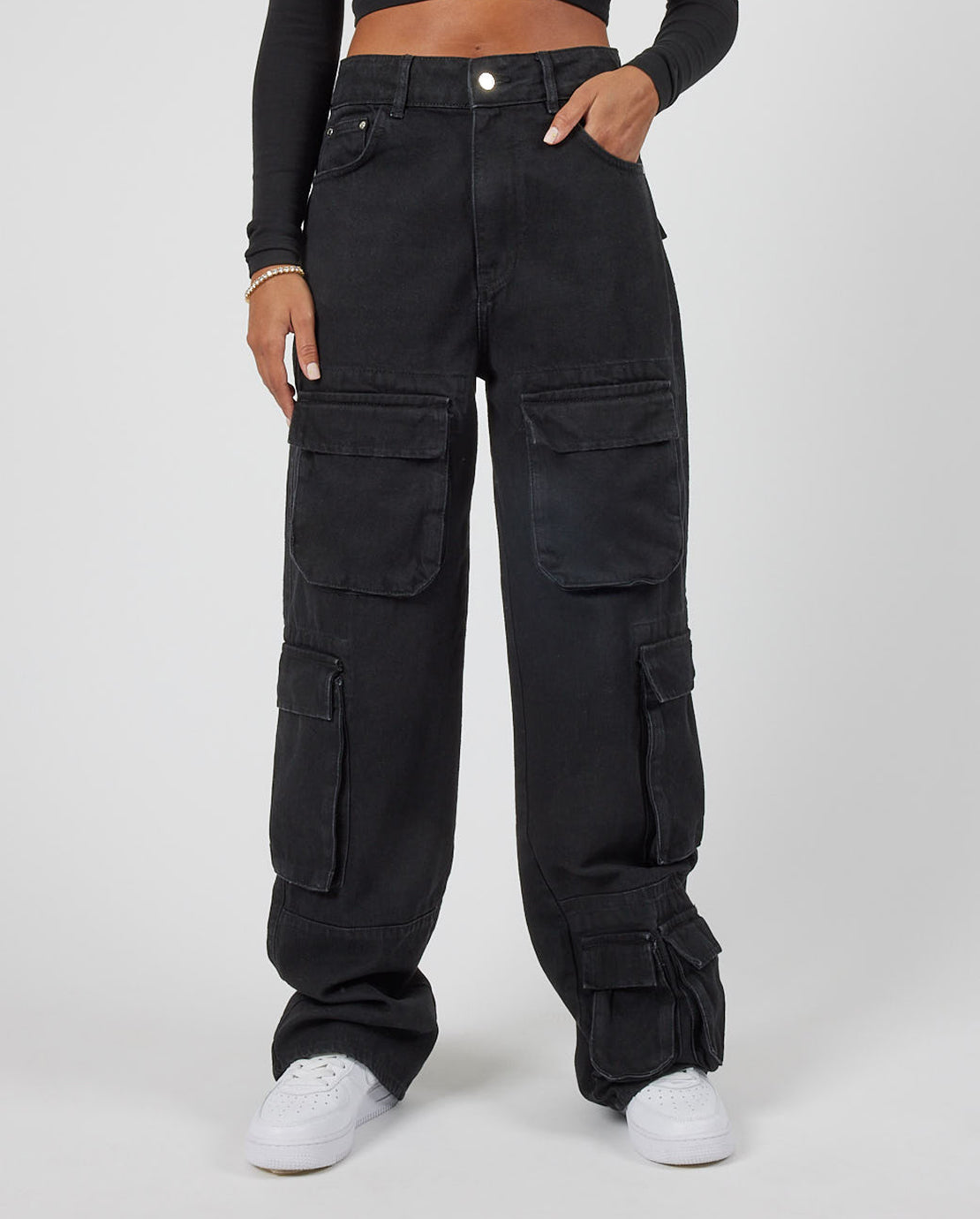 Multi Cargo Pocket Jeans - Black – Cernucci
