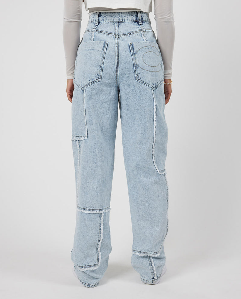 Relaxed Raw Edge Detail Jeans - Ice Blue – Cernucci