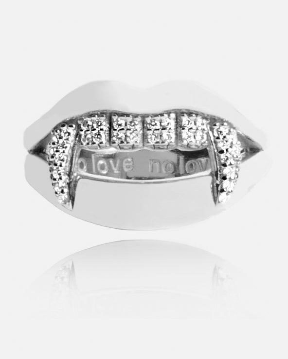 Iced Fangs Ring