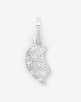 Eisiger Halbherz-Anhänger