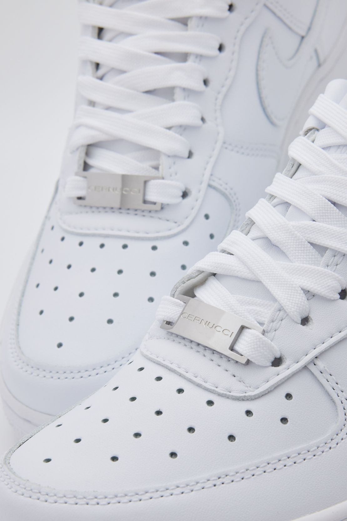 Cernucci Branded Sneaker Lace Tag