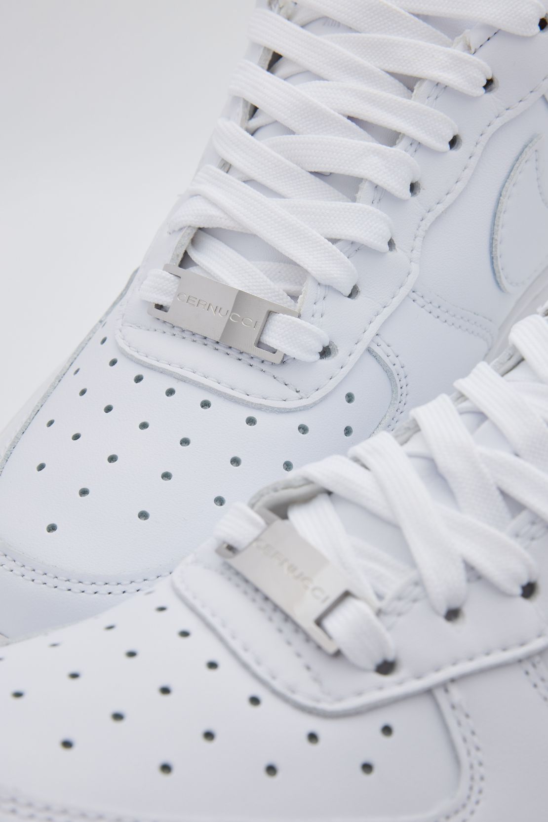 Cernucci Branded Sneaker Lace Tag