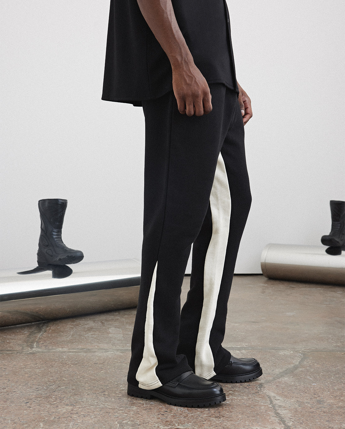 Jogginghose mit Einsätzen - Schwarz